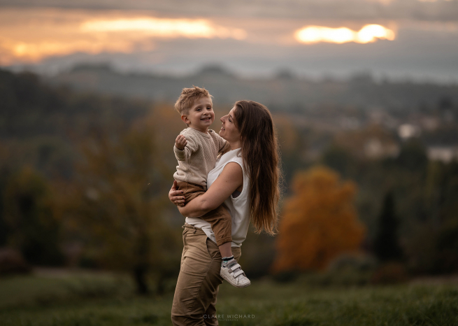 Souvenirs d'une balade en famille photographiée sur les sentiers de la Colline de Sion dans le Saintois.